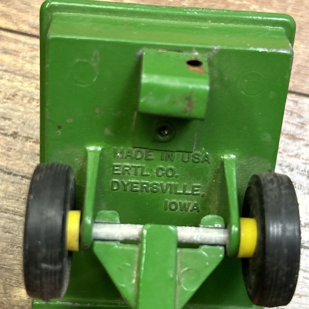 Vintage 1960's 70's Ertl John Deere 140 Lawn Garden Tractor W/ Dump Cart 1:16